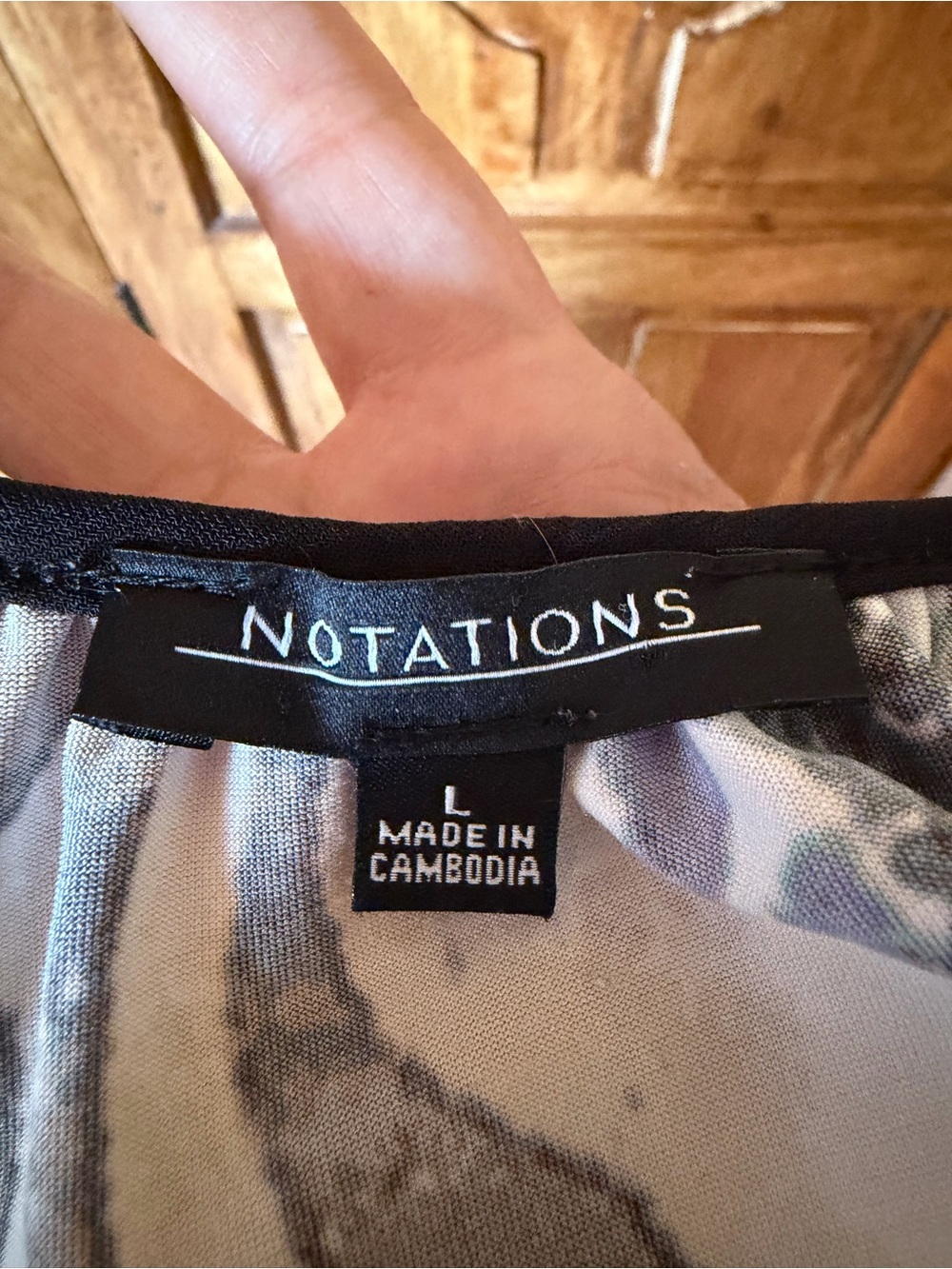 Notations polyester top. - Picture 7 of 7